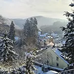 Midi-appartement Zum Gechillten Hirsch Eg Apartament *